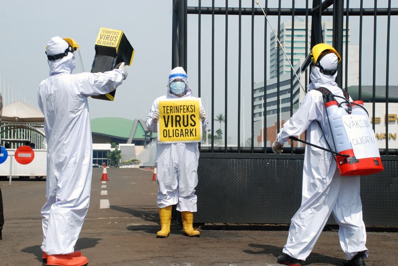 DPR Terpaparan " Virus Oligarki "