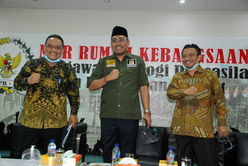 Diskusi MPR RI 'Perlindungan dan Pemberdayaan Purna PMI’