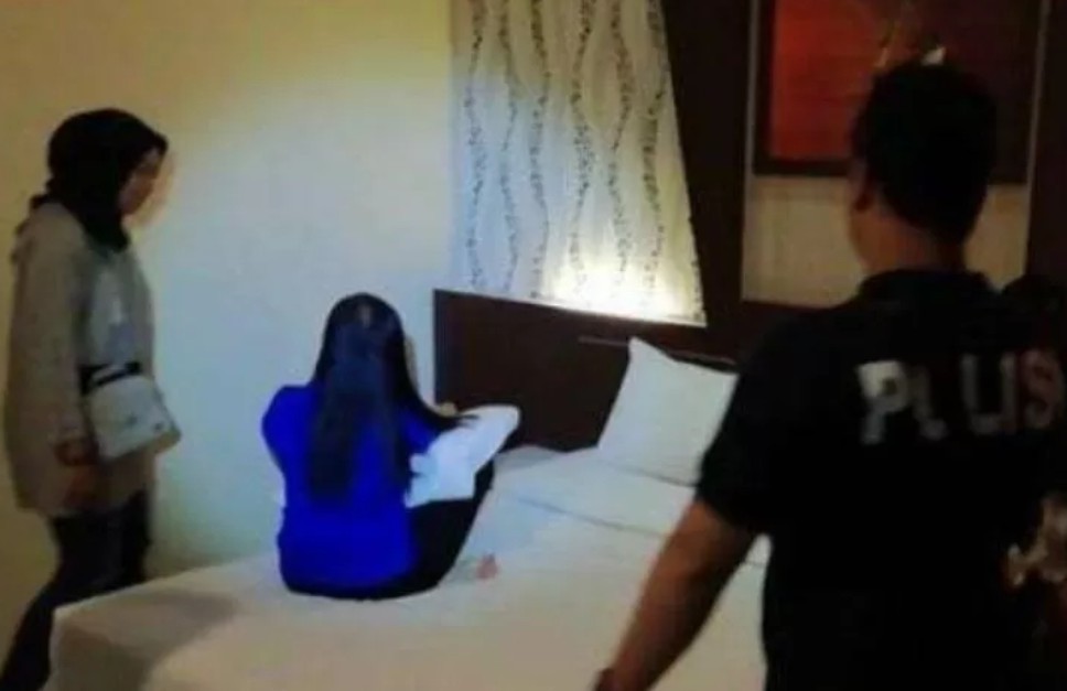Parah! Suami Jual Istri Ke Pria Hidung Belang Via Online, Tarifnya Rp400 Ribu