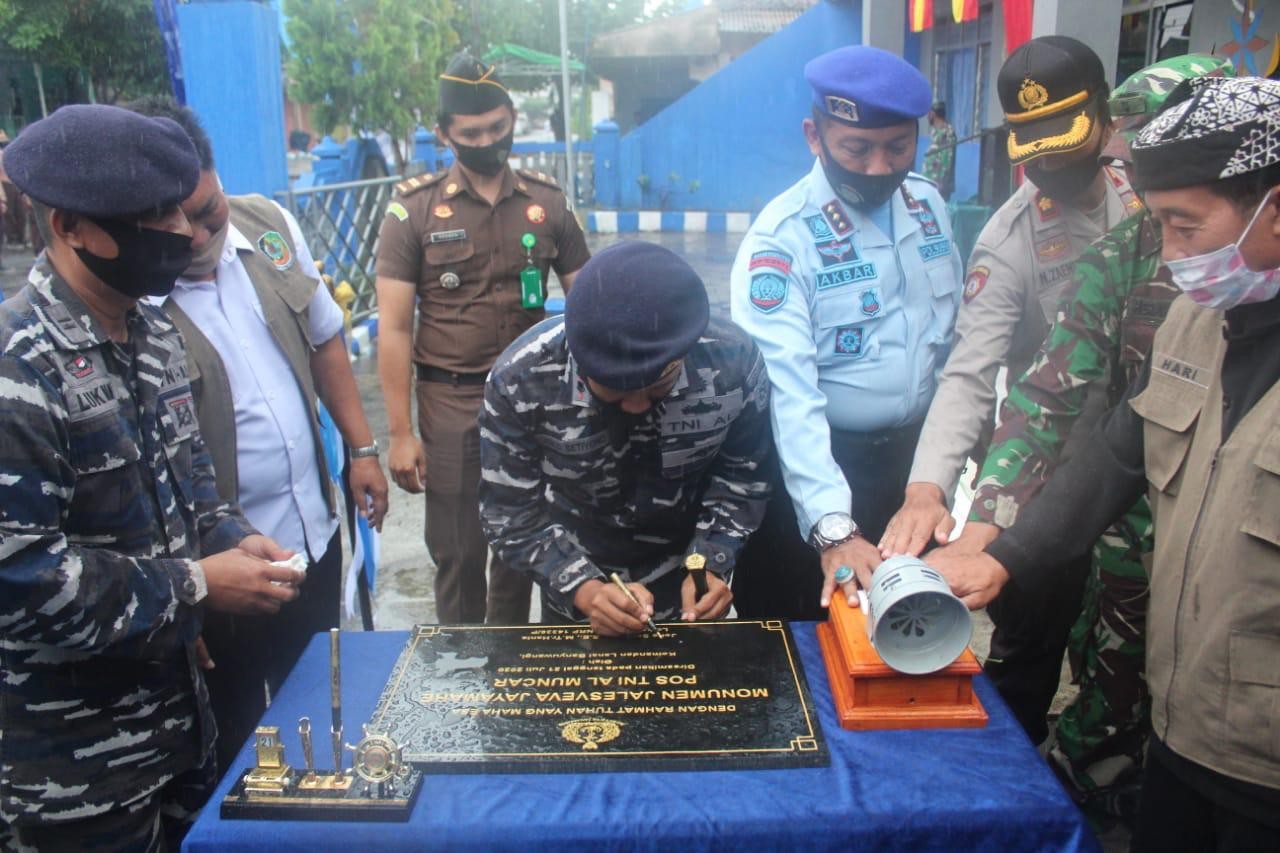 HUT ke-49 Lanal Banyuwangi, Danlanal Resmikan Monumen Jalesveva Jayamahe