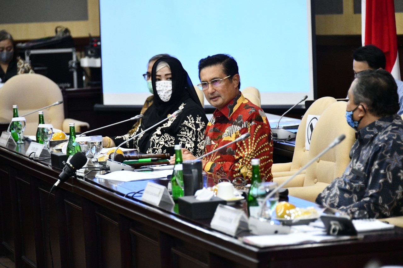 Fadel Muhammad Sampaikan Tiga Catatan Gerakan Ekonomi di Masa Pandemi