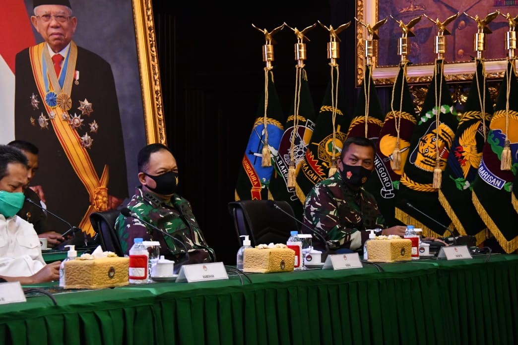 Kasum TNI Hadiri Acara Penyerahan Laporan Keuangan Kemhan dan TNI kepada BPK RI
