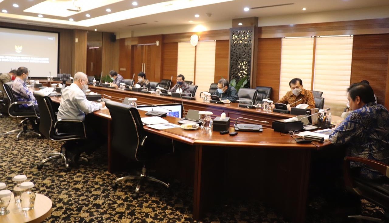Airlangga Pimpin Rapat Pemulihan Ekonomi Nasional