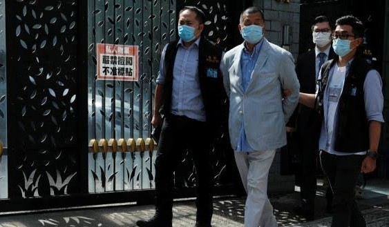 Dua Aktivis Hong Kong Ditangkap