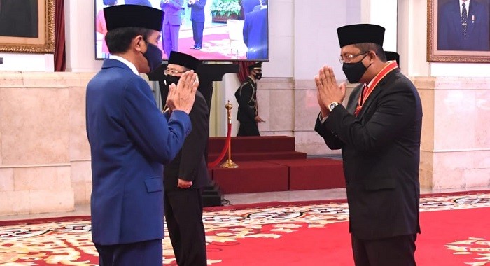 Pimpinan DPD RI, Mahyudin Terima Tanda Kehormatan Bintang Mahaputera