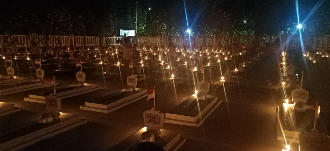 Seribu Lilin untuk Arwah para Pejuang Indonesia