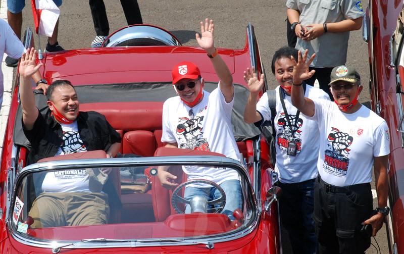 Bamsoet Tinjau Mobil Klasik