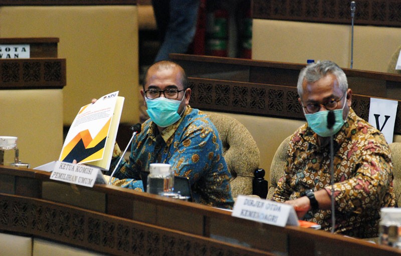 KPU Dan Bawaslu Rapat Kerja Dengan Komisi II DPR