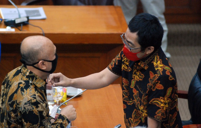 Menkop Teten Masduki Dan Ketua Komisi VI DPR Faizol Riza