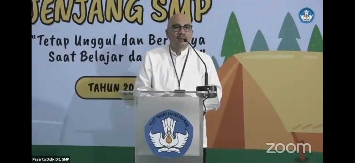 Lewat Pramuka, Kemendikbud Ajarkan Siswa SMP Berpikir Maju