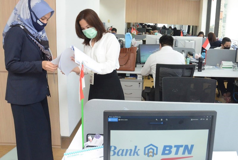 Karyawan BTN Wajib Menggunakan Masker Saat Bekerja