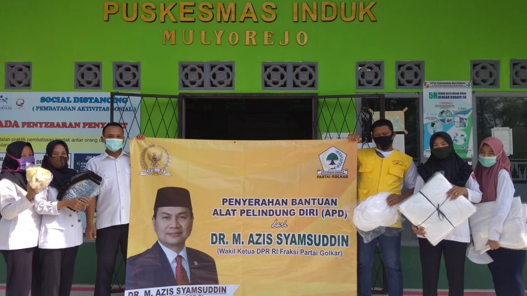 Azis Syamsuddin Salurkan Bantuan APD dan Masker ke Puskesmas dan RS di Lampung