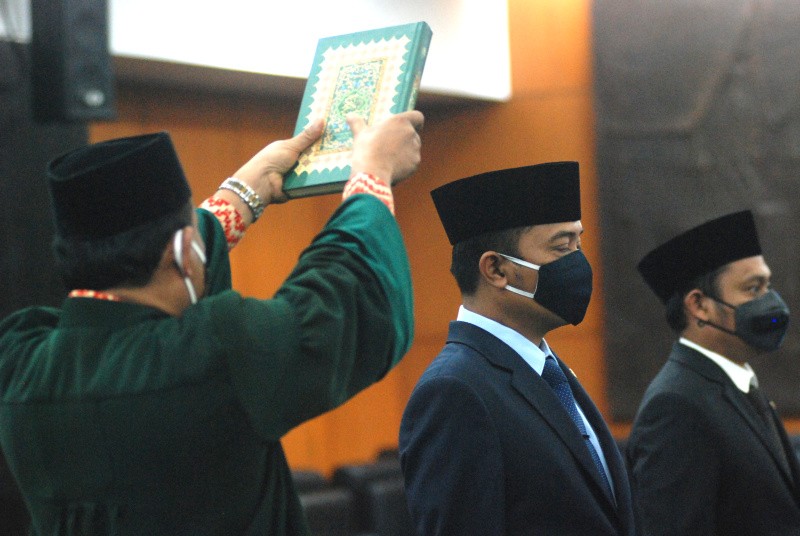 Sumpah Dua Anggota PAW MPR RI