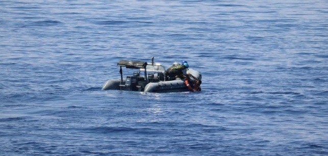 TNI Selamatkan Warga Lebanon Yang Terapung di Laut Mediterania