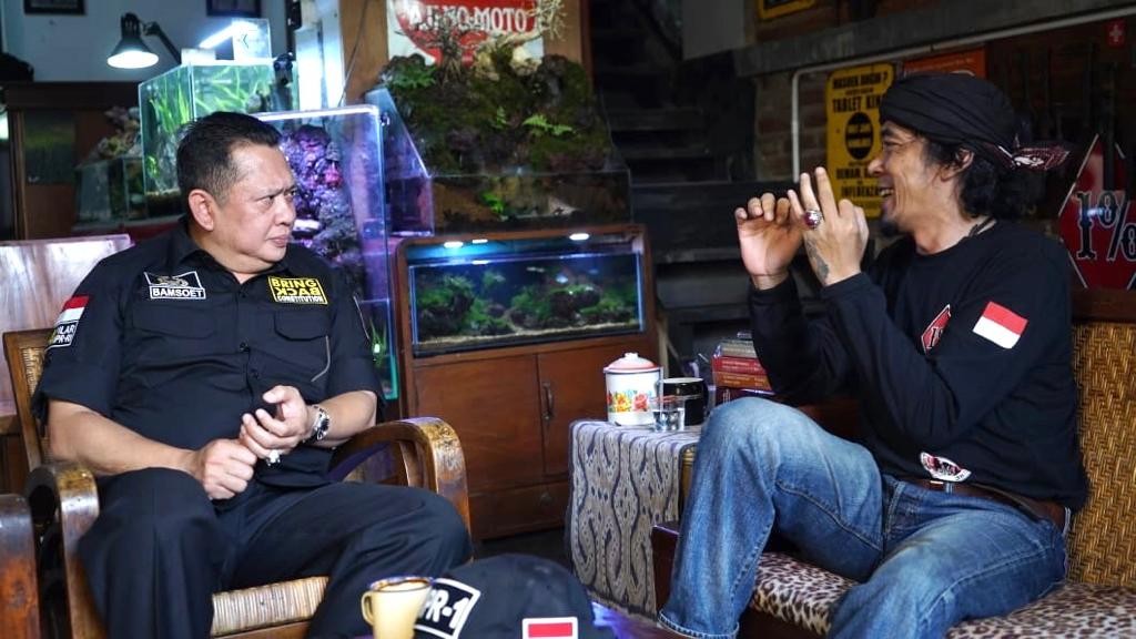 Ngobras Bareng Budayawan Budi Dalton, Bamsoet Ingatkan Persatuan Bangsa Tidak Boleh Pecah
