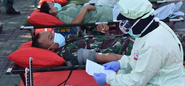 Sinergi Untuk Negeri, Yonarmed 12/Divif 2 Kostrad Gelar Donor Darah