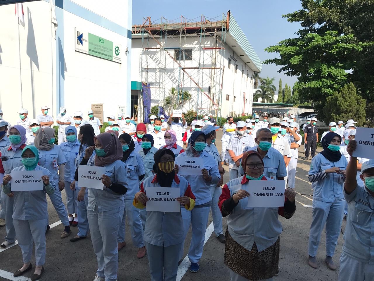 Hari Ketiga Mogok Nasional, Buruh Tetap Pusatkan Aksi Di Daerah Industri
