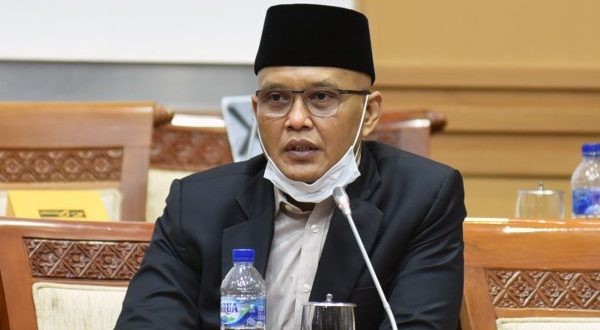 Wajar Hoaks UU Cipta Kerja Bertebaran, Karena Naskah Resminya Belum Ada