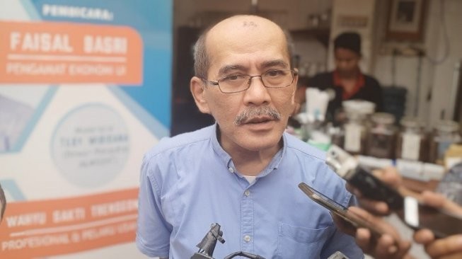 Faisal Basri Sebut Omnibus Law Upaya Total Memperkokoh Oligarki
