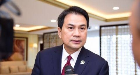 Azis Syamsuddin: Setjen DPR Tak Lagi Cetak Draf UU, Tapi Pakai Elektronik
