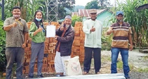 PT TPL Berikan Bantuan ke Masjid Al-Fajar Marihat Huta