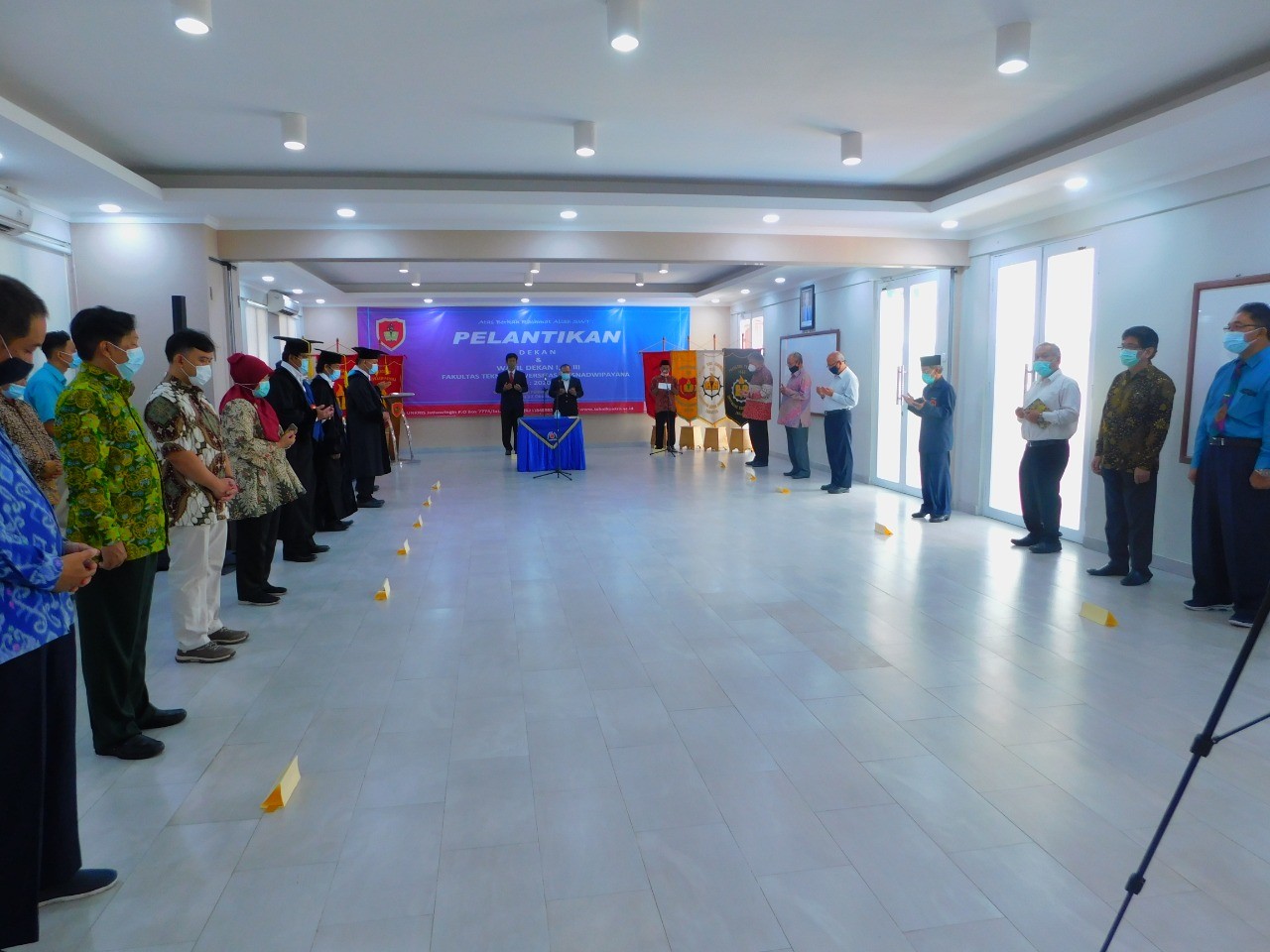 Mengutamakan Protokol Kesehatan, Unkris Gelar Acara Pelantikan Dekan dan Wadek