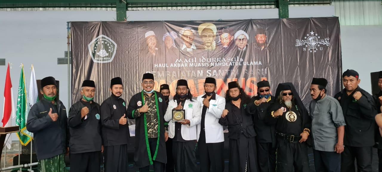Gus Jazil Dikukuhkan Jadi Anggota Kehormatan Pagar Nusa