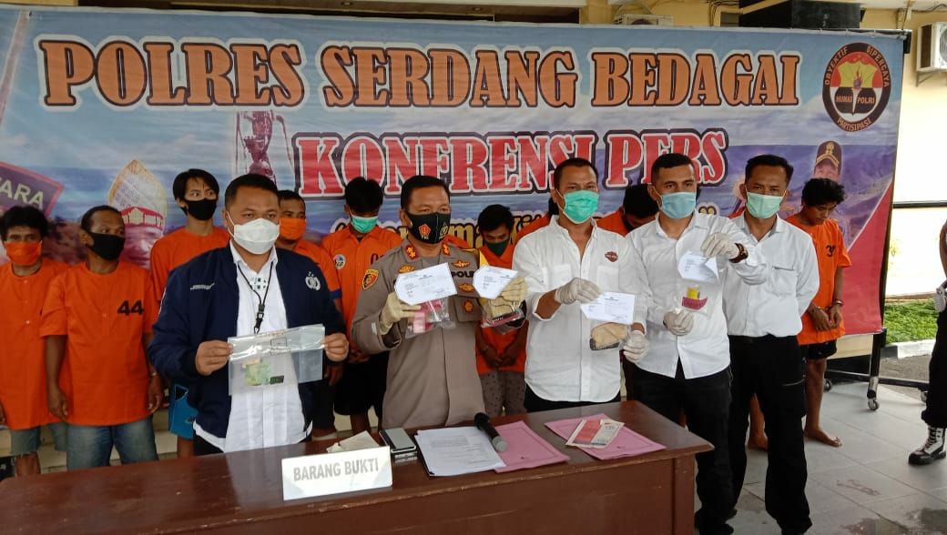 Sepekan, Polres Sergai Paparkan 13 Tersangak Kasus Narkoba dan Perjudian