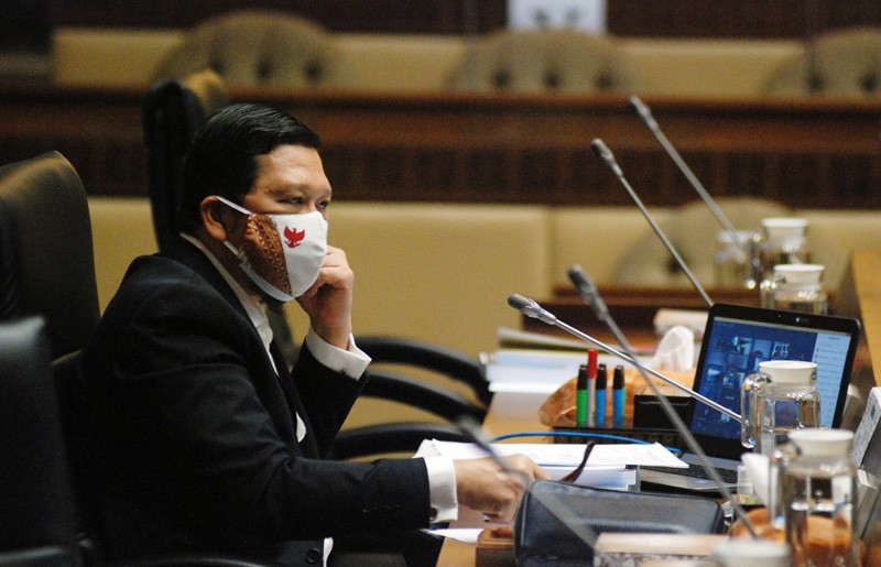 Ketua Komisi II DPR RI  Ahmad Doli Kurnia Tanjung Pimpin Raker