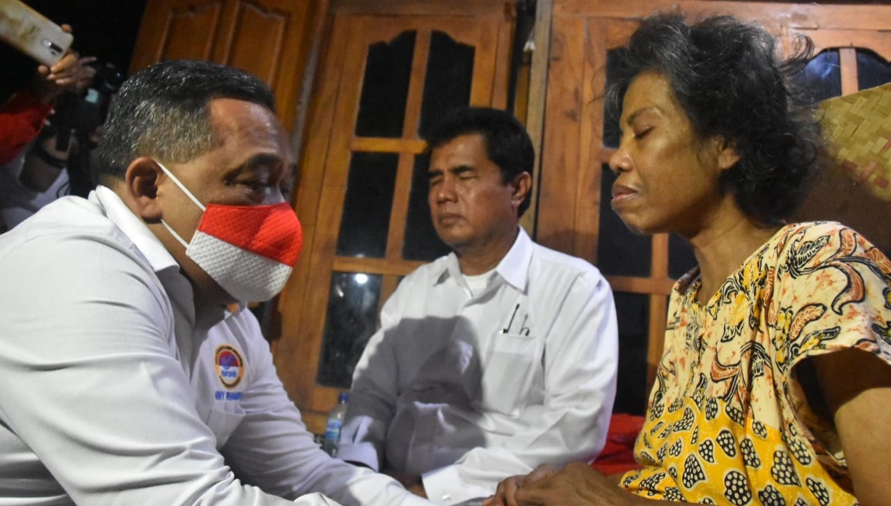 Bersimpuh Menangis, Kepala BP2MI Janji Pengobatan Sugiyem Hingga Sembuh