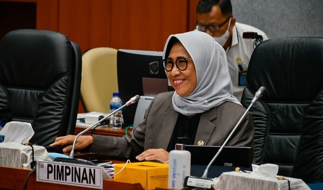 Hetifah Lega Bantuan Bagi Tenaga Pendidik dan Kependidikan Akhirnya Dikucurkan