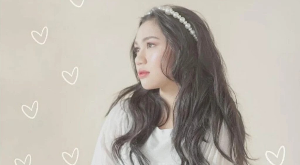 Aminda Pendatang Baru Warnai Musik Indonesia  Dengan Dua Centang Biru