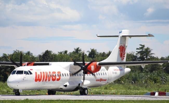 Erupsi Gunung Ile Lewotolok, Penerbangan Wings Air Rute Kupang-Lewoleba PP Batal