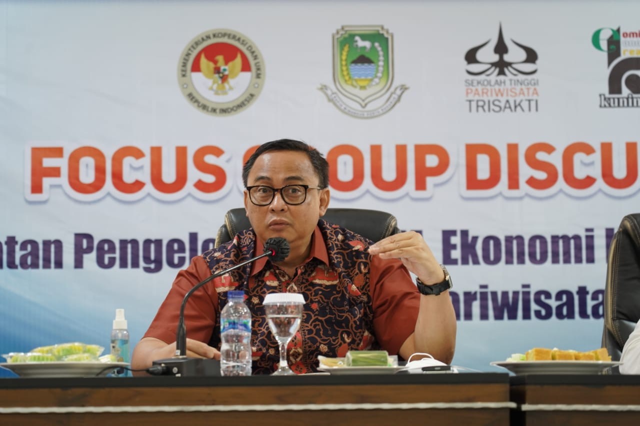 Pemberdayaan UMKM dan Ekonomi Kreatif Harus Diikutkan dalam Pengembangan Pariwisata