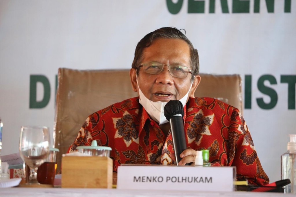 Hari Terakhir Kampanye, Menko Mahfud Peringatkan Paslon yang Buat Kerumunan 