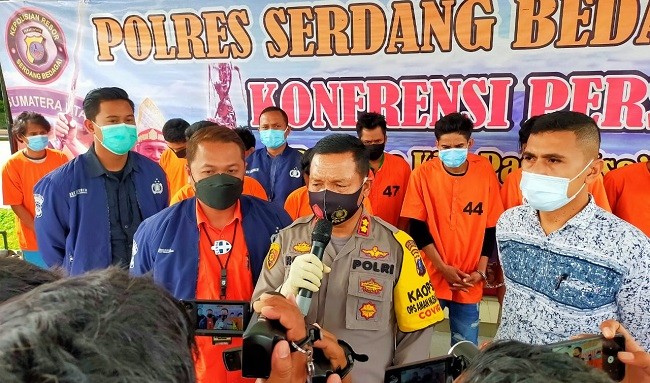Polres Sergai Tangkap 2 Pelaku Pembakar Rumah yang Kabur ke Batam