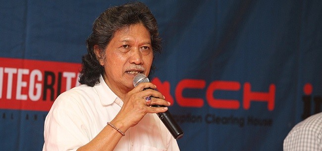 Cak Nun Usul Jokowi dan Habib Rizieq Dialog Empat Mata