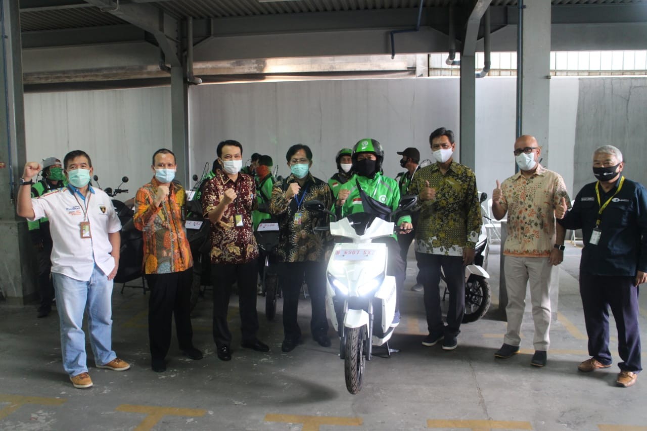 Gandeng Gojek, Pertamina Bakal Percepat Ekosistem Kendaraan Listrik