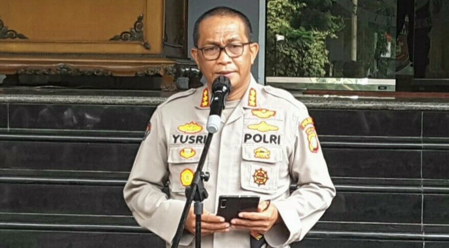 Tiga Tersangka Kerumunan HRS Serahkan Diri, Ini Identitasnya