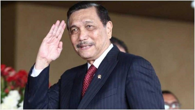 Pemerintah Larang Kerumunan Saat Natal dan Tahun Baru, Kenapa?