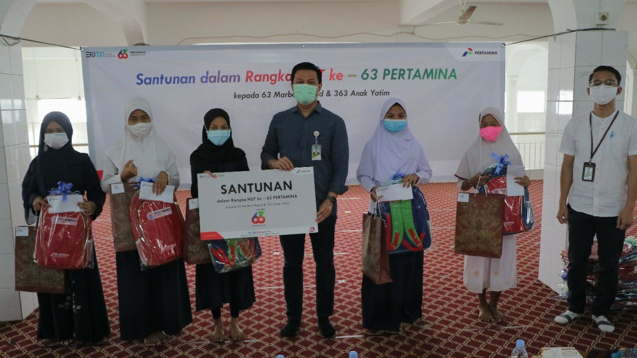 Pertamina Berikan Santunan ke 63 Marbot Masjid dan 363 Anak Yatim