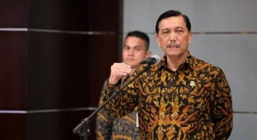 Luhut: Jangan Menambah Warga Terpapar COVID-19 di Libur Akhir Tahun