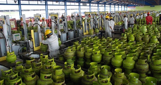 Jelang Natal dan Tahun Baru, Pertamina Siap Penuhi Kebutuhan BBM & LPG Masyarakat di Kalimantan