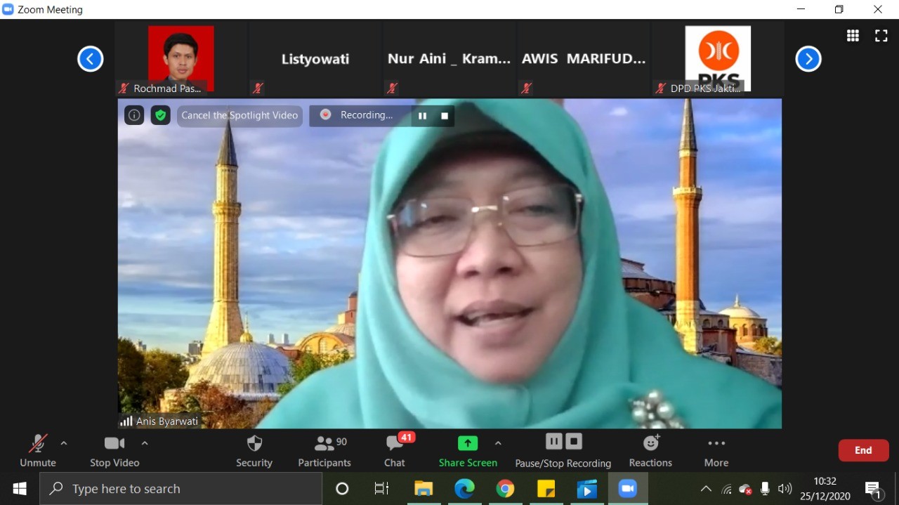 Serahkan Bantuan, Anis Berharap UMKM Bangkit dan Perkuat Ekonomi Nasional