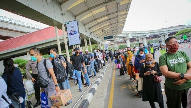 Penyelenggaraan Mudik Natal dan Tahun Baru 2021 Amburadul
