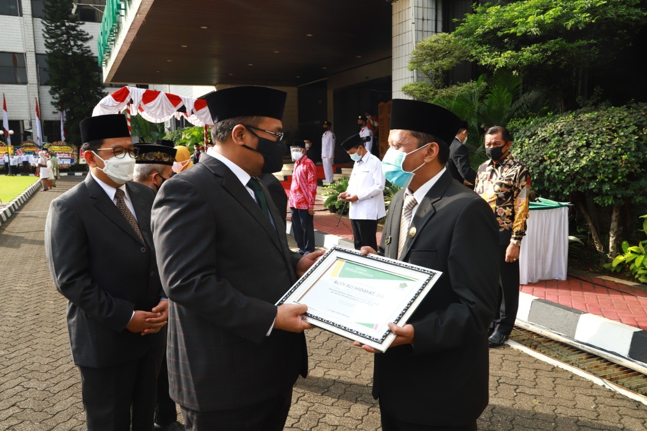 Tolak Gratifikasi, Kepala KUA Cimahi Tengah Diganjar Penghargaan dari Menag