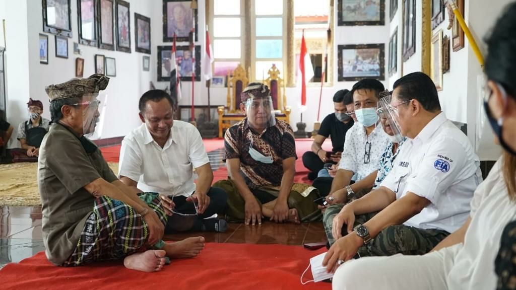 Bamsoet Layat Jenazah Putra Raja Klungkung Bali Tjokorda Gede Agung