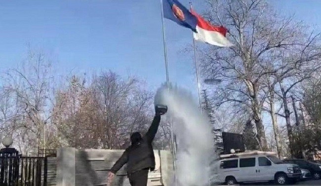 Fenomena Langka di Beijing, Air Mendidih Jadi Beku 