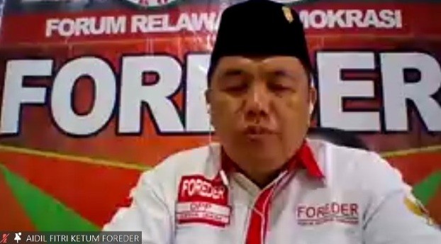 Tak Terima Risma Dinyinyirin, Relawan Jokowi Serang Pendukung Anies  
