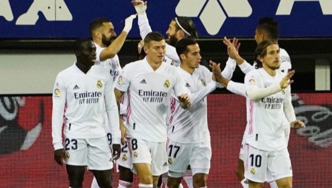 Cuaca Buruk, Skuat Real Madrid Terjebak di Pesawat